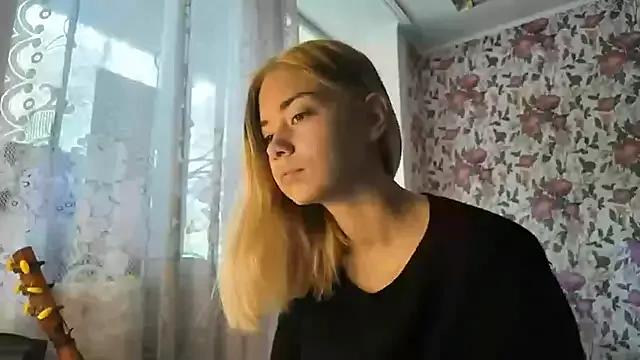 Witching_Moon from StripChat is Freechat