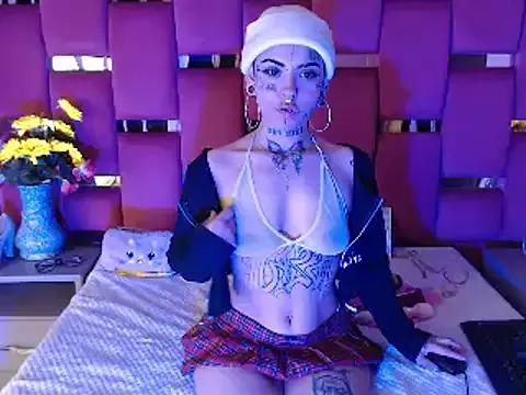 Xbabymoonx from StripChat