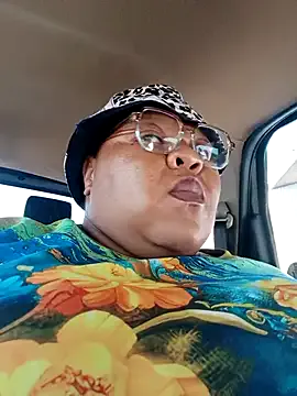 XCHOCOLOVEBBW69 from StripChat