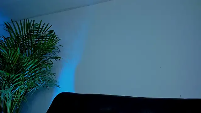 xhenisa_ from StripChat is Freechat