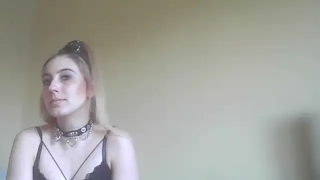 xincognito666x from StripChat is Freechat