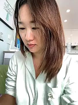 xixi-kiki from StripChat is Freechat