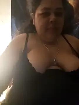 xlatinastar from StripChat is Freechat