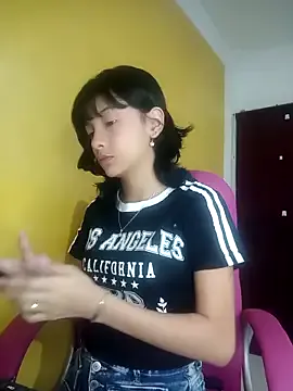 Girls: try live performances with matured performers, from dancing to quirks, in a variety of beautiful sex cams.