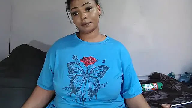 XSpicyQueenX from StripChat is Freechat