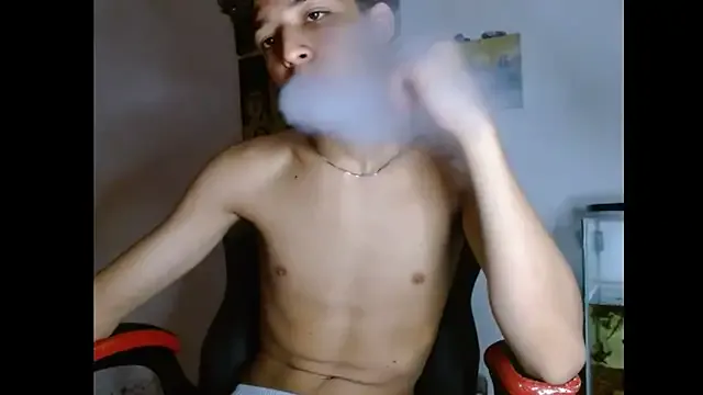 Xtremeplay_18 from StripChat is Freechat