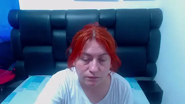 XxMiaSexxyHotxX from StripChat