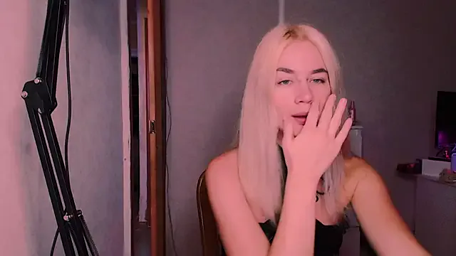 Xxxcharismaaa from StripChat