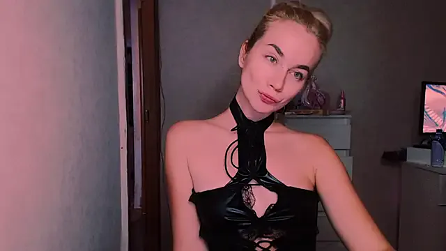 Xxxcharismaaa from StripChat