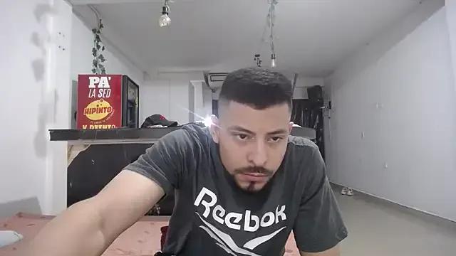 yohacriss from StripChat is Freechat