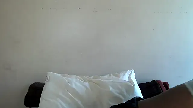 Yolaqueen04 from StripChat is Freechat