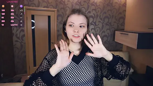 YoshieGradney from StripChat is Freechat