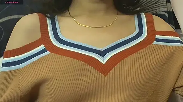 YOUR-BADASS-DIVA from StripChat is Freechat