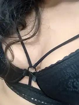 YOUR-SANA from StripChat is Freechat