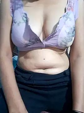Your-sweety from StripChat is Freechat