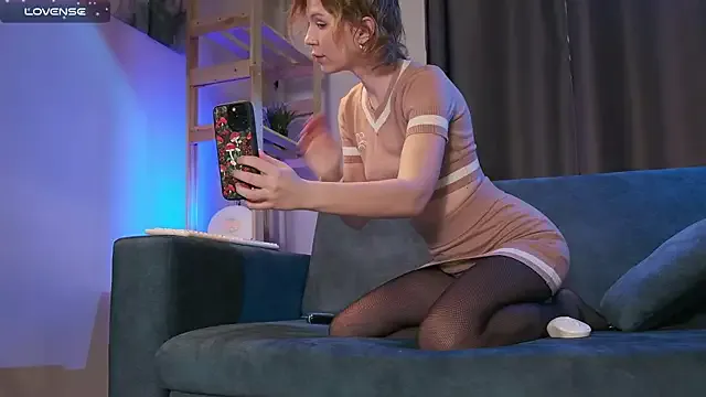 Girls: try live performances with matured performers, from dancing to quirks, in a variety of beautiful sex cams.