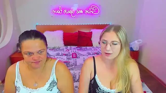 Girls: try live performances with matured performers, from dancing to quirks, in a variety of beautiful sex cams.