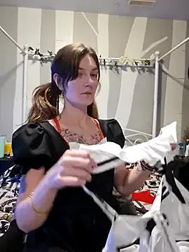 YourFavCanadianMILF from StripChat is Freechat