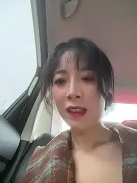 yourkeer from StripChat is Freechat