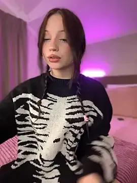 YourLittleDevil from StripChat is Freechat