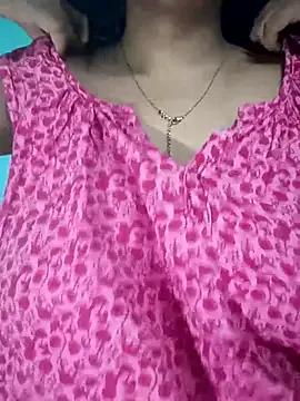 yoursexy_rumi from StripChat is Freechat