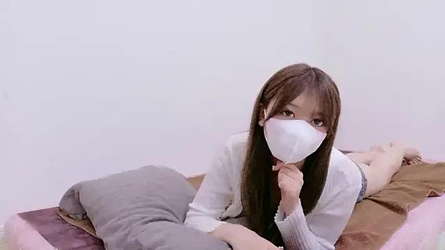yuki-chi from StripChat is Freechat
