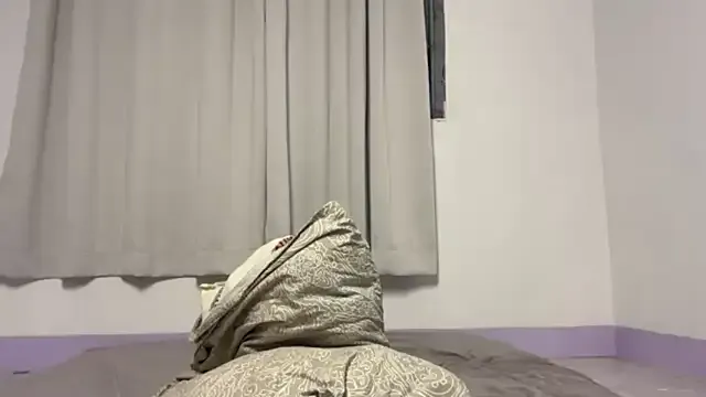 YUMMY_BELLE_CUMMER from StripChat is Freechat