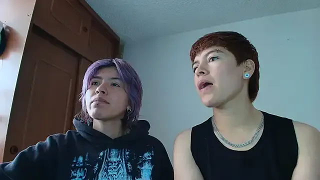 Zafira__Raven from StripChat is Freechat