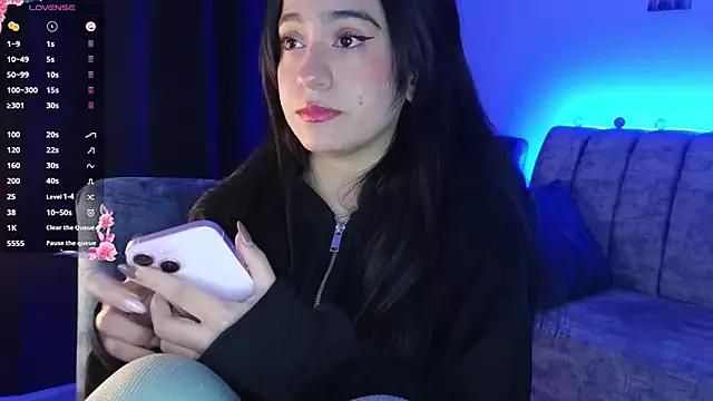 ZaraDames_ from StripChat