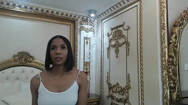 ZaraRoux from StripChat