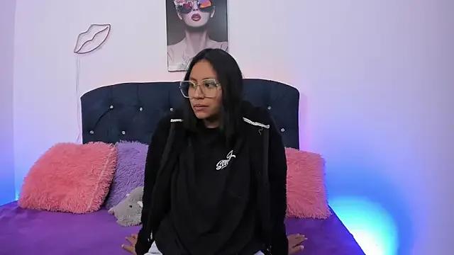 zarelynn from StripChat is Freechat