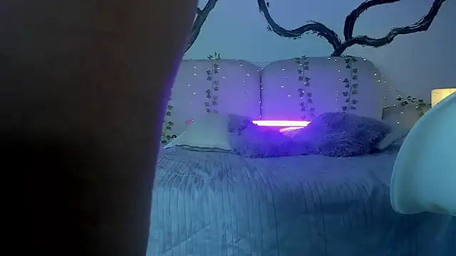 ZarinaWynne from StripChat is Freechat