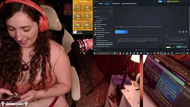 ziahoneyzlutt from StripChat is Freechat