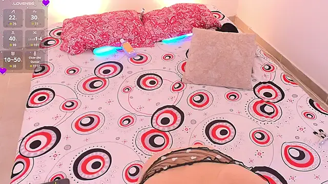 Girls: try live performances with matured performers, from dancing to quirks, in a variety of beautiful sex cams.