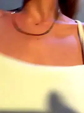 zoe_storm from StripChat is Freechat