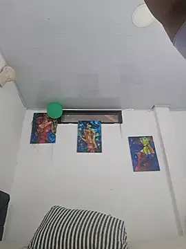 zoe_stp_latina from StripChat is Freechat