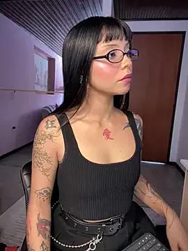 ZoeRaven_Pink from StripChat is Freechat