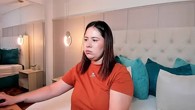 Zoes_milee from StripChat