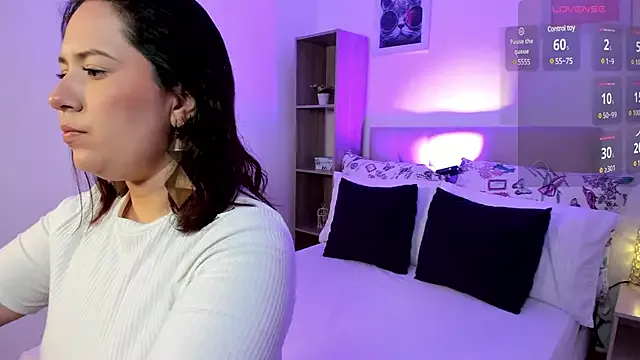 Zoes_milee from StripChat