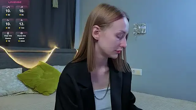 ZolaDickmann from StripChat is Freechat