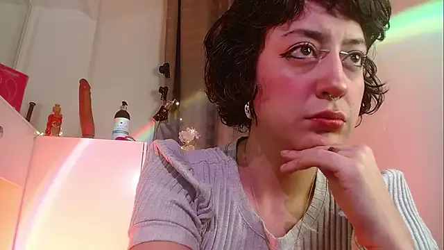 Girls: try live performances with matured performers, from dancing to quirks, in a variety of beautiful sex cams.