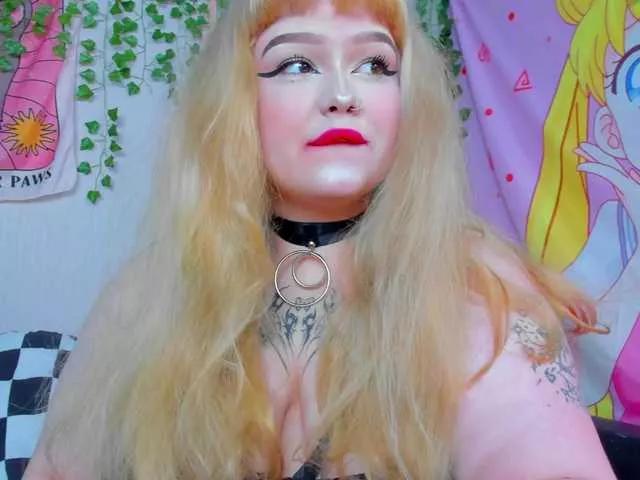 -CandyM1lky- from BongaCams is Freechat