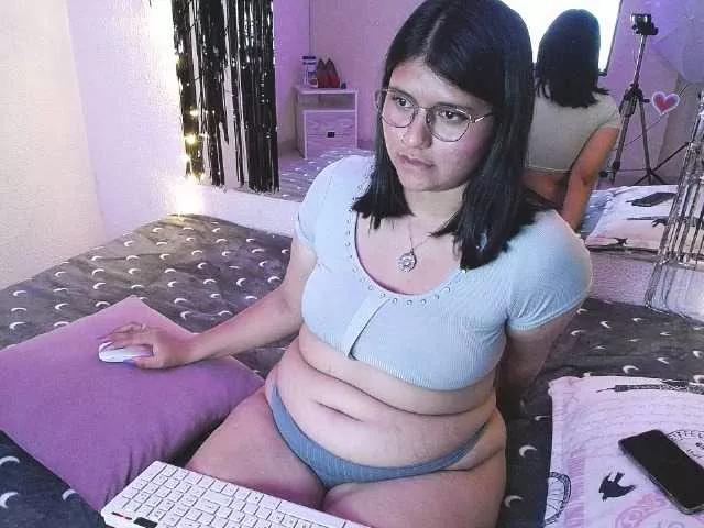1sarah from BongaCams is Freechat