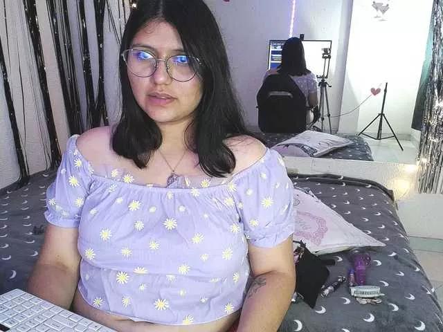 1sarah from BongaCams is Freechat
