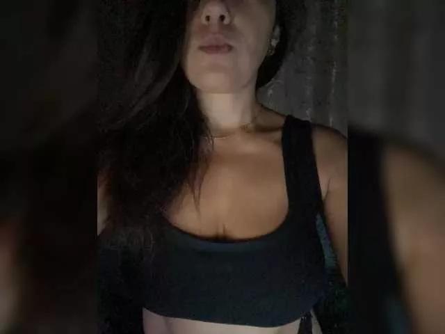 addddiss from BongaCams
