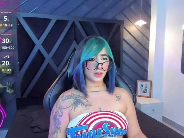 Alahia-Dangelo from BongaCams