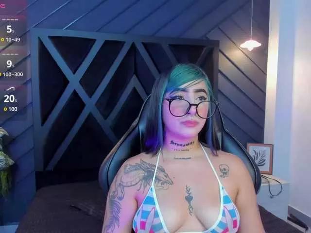 Alahia-Dangelo from BongaCams