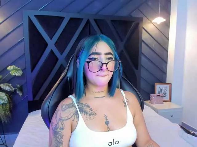 Alahia-Dangelo from BongaCams