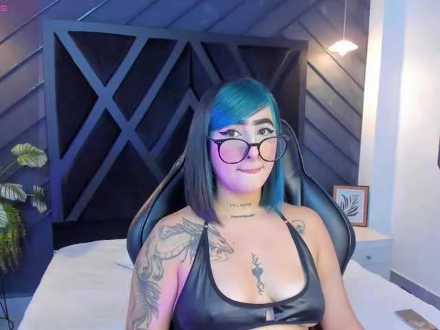 Alahia-Dangelo from BongaCams