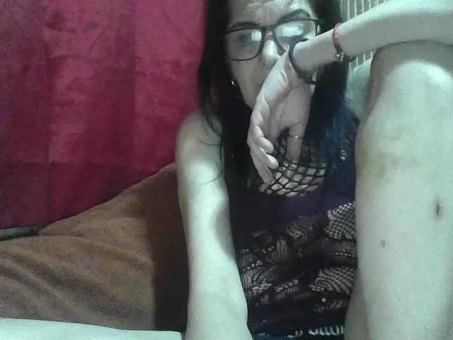 AlanaXDream from BongaCams